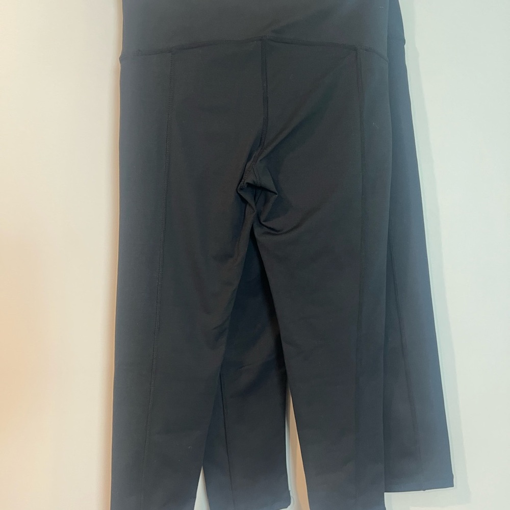 Kindred Bravely Cropped Black Maternity Leggings Medium X 2 NWT - Picture 8 of 8